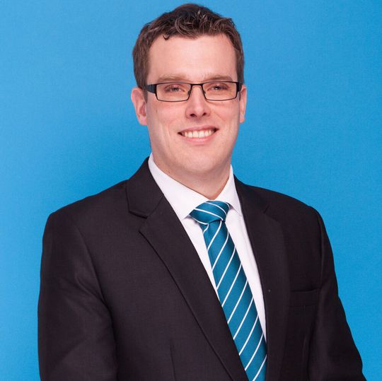 Der Referent Dr. Thomas Harlacher leitet das Team Prozessentwicklung der Infraserv Knapsack. Der Referent Dr. Thomas Harlacher leitet das Team Prozessentwicklung der Infraserv Knapsack.