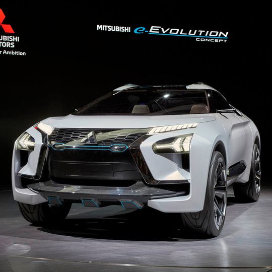 Mitsubishis Konzept E-Evolution feiert in Genf seine Europa-Premiere. Mitsubishis Konzept E-Evolution feiert in Genf seine Europa-Premiere.