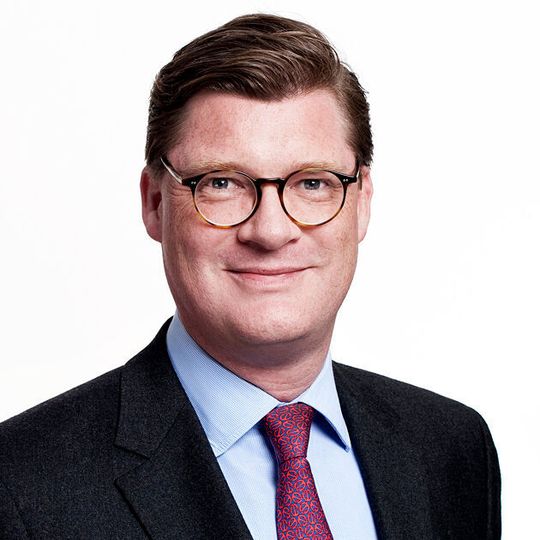 Till Oberwörder übernimmt zum 1. April die Leitung von Daimler Buses und wird gleichzeitig Vorsitzender der Geschäftsleitung der EvoBus GmbH. Till Oberwörder übernimmt zum 1. April die Leitung von Daimler Buses und wird gleichzeitig Vorsitzender der Geschäftsleitung der EvoBus GmbH.