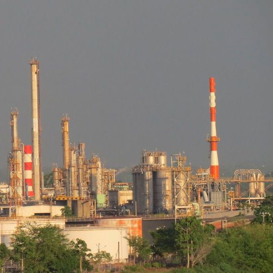 Construction of the refinery in Bontang Regency, East Kalimantan is expected to add a capacity of 300 thousand barrels per day. (sample image) Construction of the refinery in Bontang Regency, East Kalimantan is expected to add a capacity of 300 thousand barrels per day. (sample image)