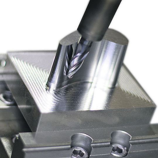 Due to the larger area of contact with the component compared with ball cutters, a larger path separation is possible in finishing. Due to the larger area of contact with the component compared with ball cutters, a larger path separation is possible in finishing.