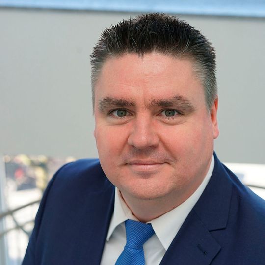 Dr. Jan Dienstuhl übernimmt das Ressort Entwicklung und Vertrieb zum 01. Januar 2019. Dr. Jan Dienstuhl übernimmt das Ressort Entwicklung und Vertrieb zum 01. Januar 2019.