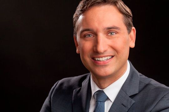 ODU: Denis Giba führt gemeinsam mit Dr. Kurt Woelfl die Geschäfte des Steckverbinder-Herstellers aus Mühldorf. ODU: Denis Giba führt gemeinsam mit Dr. Kurt Woelfl die Geschäfte des Steckverbinder-Herstellers aus Mühldorf.
