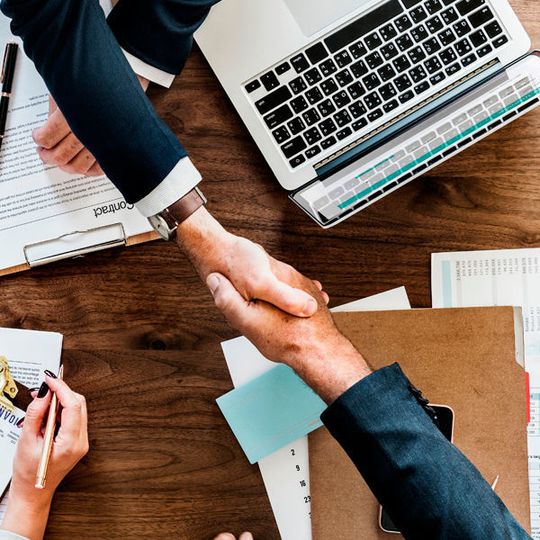 Die Deutsche Telekom und SAP intensivieren ihre Zusammenarbeit. Die Deutsche Telekom und SAP intensivieren ihre Zusammenarbeit.