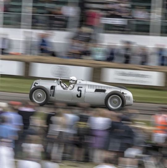 Audi Tradition ist auch in diesem Jahr wieder auf diversen Klassik-Events mit seinen Fahrzeugen präsent. Audi Tradition ist auch in diesem Jahr wieder auf diversen Klassik-Events mit seinen Fahrzeugen präsent.