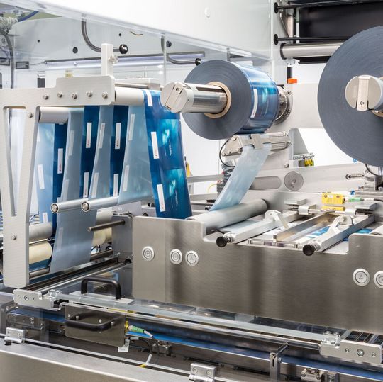 Die erleichterte Zugänglichkeit des Flowmoduls kommt den Hygieneanforderungen bei der Lebensmittelverarbeitung entgegen. Die erleichterte Zugänglichkeit des Flowmoduls kommt den Hygieneanforderungen bei der Lebensmittelverarbeitung entgegen.