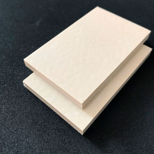 Mit den flexiblen Dichtelementen von MB Seal können, wie es heißt, Spritzgießwerkzeuge optimiert werden. Mit dem Einsatz von der markenrechtlich geschützen MB-Seal-Produkte vermeide man Oberflächenbeschädigungen wie Lackabschabungen oder Druckstellen und auch die Gratbildung bei Stanzteilen. Auch zum Toleranzausgleich seien sie geeignet. Mit den flexiblen Dichtelementen von MB Seal können, wie es heißt, Spritzgießwerkzeuge optimiert werden. Mit dem Einsatz von der markenrechtlich geschützen MB-Seal-Produkte vermeide man Oberflächenbeschädigungen wie Lackabschabungen oder Druckstellen und auch die Gratbildung bei Stanzteilen. Auch zum Toleranzausgleich seien sie geeignet.