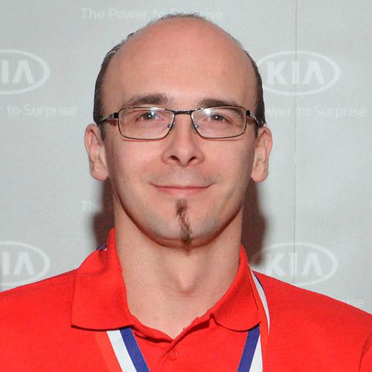 Roland Mittelhammer hat sich unter 20 Finalteilnehmern beim Kia-Mechatroniker-Wettbewerb durchgesetzt. Roland Mittelhammer hat sich unter 20 Finalteilnehmern beim Kia-Mechatroniker-Wettbewerb durchgesetzt.
