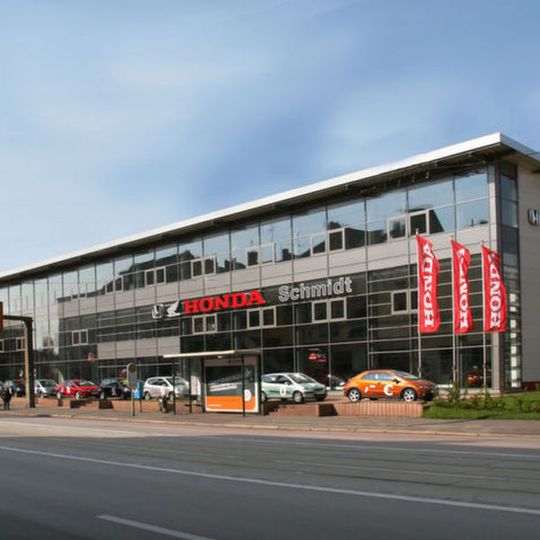 Das Autohaus Schmidt war lange Zeit Honda-Exklusivehändler. Das Autohaus Schmidt war lange Zeit Honda-Exklusivehändler.