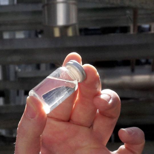 E-Fuels können sowohl gasförmig als auch flüssig sein. Sie gelten als Hoffnungsträger für den Verbrennungsmotor. E-Fuels können sowohl gasförmig als auch flüssig sein. Sie gelten als Hoffnungsträger für den Verbrennungsmotor.