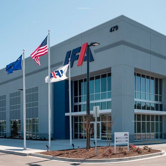 Das neue IFA-Werk in Charleston, USA. Das neue IFA-Werk in Charleston, USA.