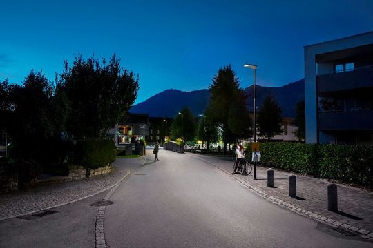 Die Gemeinde Nenzing setzt auf LED-Straßenleuchten von Thorn. Und leicht steuerbar durch das System InCity von ZGS. Die Lichtsteuerung wertet zudem die Daten automatisch aus. Damit lässt sich die gesamte Ortsbeleuchtung überwachen. Die Gemeinde Nenzing setzt auf LED-Straßenleuchten von Thorn. Und leicht steuerbar durch das System InCity von ZGS. Die Lichtsteuerung wertet zudem die Daten automatisch aus. Damit lässt sich die gesamte Ortsbeleuchtung überwachen.