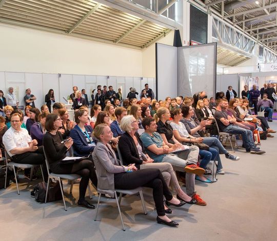Die Veranstalter des LSR--Spotlight-Forums während der Analytica erwarten wieder ein volles Auditorium bei Vorträgen zu Themen von Lebensmittelanalytik bis zur Digitalisierung. Die Veranstalter des LSR--Spotlight-Forums während der Analytica erwarten wieder ein volles Auditorium bei Vorträgen zu Themen von Lebensmittelanalytik bis zur Digitalisierung.