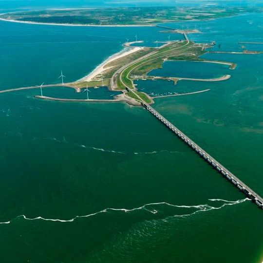 The wind farms, both of which are located in the southwest of the Netherlands, have a total capacity of over 140 MW. The wind farms, both of which are located in the southwest of the Netherlands, have a total capacity of over 140 MW.