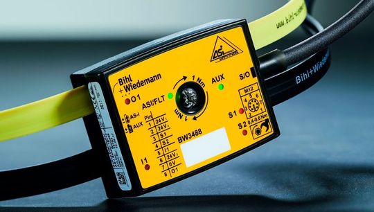 Aktiver Verteiler AS-i Safety für die einfache Einbindung von Sicherheitsschaltern, -tastern, -sensoren oder -aktoren ohne AS-Interface Schnittstelle ins AS-i Netz. Aktiver Verteiler AS-i Safety für die einfache Einbindung von Sicherheitsschaltern, -tastern, -sensoren oder -aktoren ohne AS-Interface Schnittstelle ins AS-i Netz.