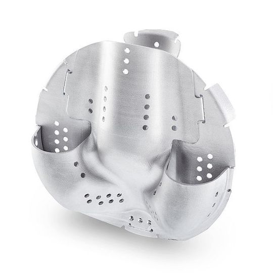 Dieses unscheinbare Blechteil soll in SCR-Kats für eine bessere Abgasreinigung sorgen.