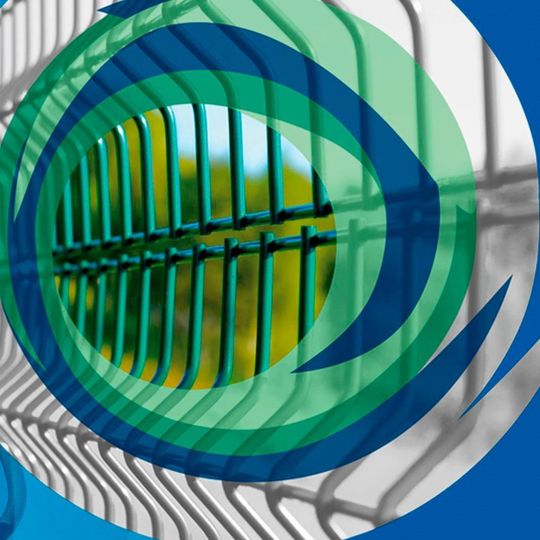 Schwerpunkte des Angebots thermoplastischer Pulverlacke, das Axalta Coating Systems in Düsseldorf präsentiert, sind Produkte für die Pulverbeschichtung von Drahtwaren, Gartenzäunen und Umzäunungen jeder Art, Geschirrkörben sowie für den schweren Korrosionsschutz. Schwerpunkte des Angebots thermoplastischer Pulverlacke, das Axalta Coating Systems in Düsseldorf präsentiert, sind Produkte für die Pulverbeschichtung von Drahtwaren, Gartenzäunen und Umzäunungen jeder Art, Geschirrkörben sowie für den schweren Korrosionsschutz.