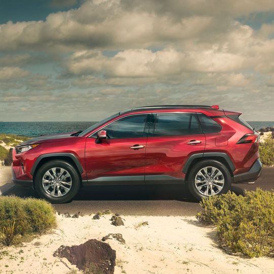 Der neue Toyota RAV4 ist jetzt erstmals in New York zu sehen. Der neue Toyota RAV4 ist jetzt erstmals in New York zu sehen.