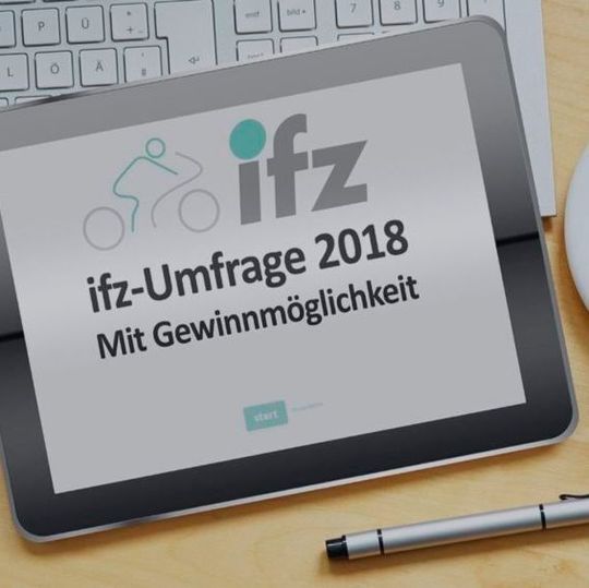Mit der aktuellen ifz-Umfrage kann man etwas Gutes für die Sicherheit der motorisierten Zweiradfahrer tun und dadurch die Chance auf attraktive Gewinne (ein Motorradhelm der Firma Shoei, ein Paar Motorradhandschuhe der Firma Held, ein Motorrad-Fahrsicherheitstraining des ADAC, DVDs des ifz) erhalten. Mit der aktuellen ifz-Umfrage kann man etwas Gutes für die Sicherheit der motorisierten Zweiradfahrer tun und dadurch die Chance auf attraktive Gewinne (ein Motorradhelm der Firma Shoei, ein Paar Motorradhandschuhe der Firma Held, ein Motorrad-Fahrsicherheitstraining des ADAC, DVDs des ifz) erhalten.