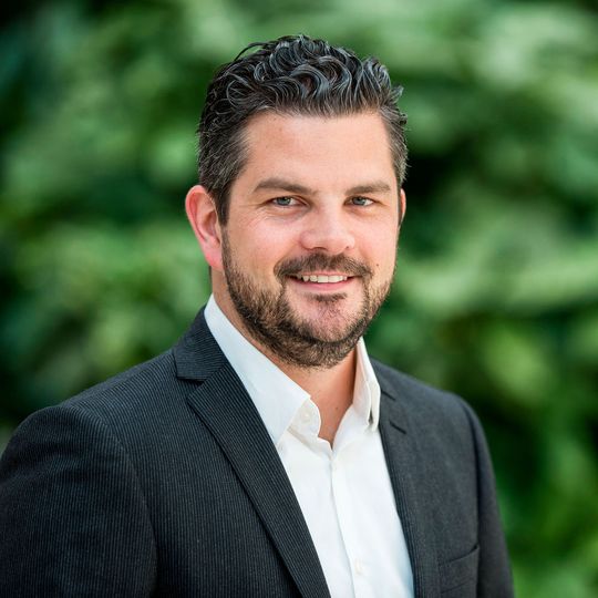 Tobias Reisberger: ist Chief Digital Officer bei Nexinto. Mit zwei Rechenzentren werden dort mehr als 20 % des deutschen E-Commerce Markt gemanagt. Tobias Reisberger: ist Chief Digital Officer bei Nexinto. Mit zwei Rechenzentren werden dort mehr als 20 % des deutschen E-Commerce Markt gemanagt.