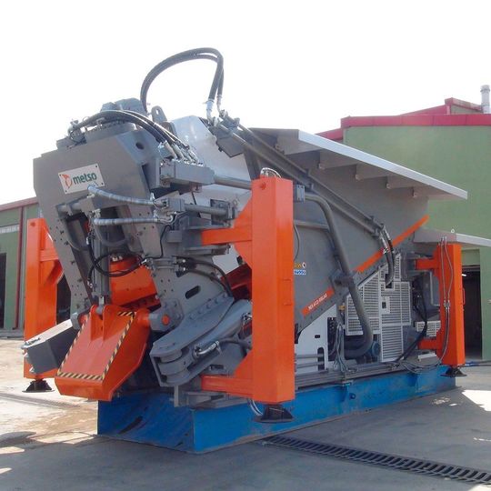 Die neue, kompakte N-Serie als kleinere Baureihe von Metso ergänzt die Shredderlinie an schweren Metso Lindemann –Shreddern. Die neue, kompakte N-Serie als kleinere Baureihe von Metso ergänzt die Shredderlinie an schweren Metso Lindemann –Shreddern.