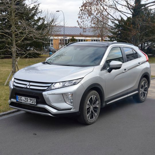 Mitsubishi erweitert sein SUV-Angebot um den kompakten Eclipse Cross. Mitsubishi erweitert sein SUV-Angebot um den kompakten Eclipse Cross.