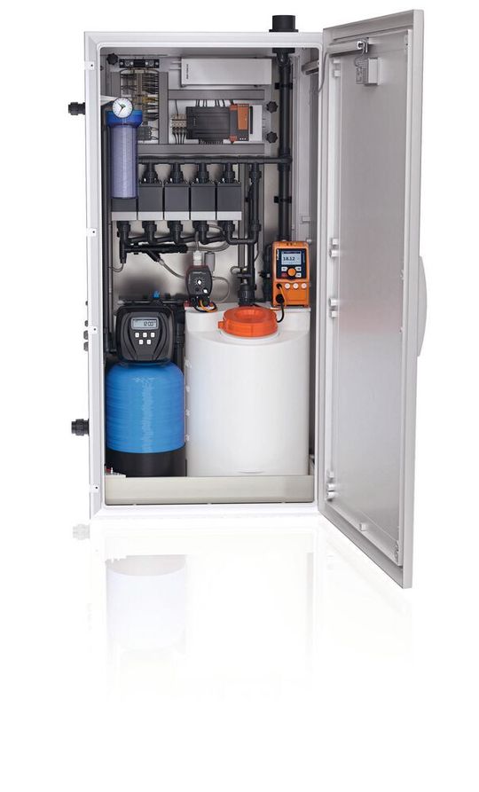 Chlorinsitu IIa ist eine On-site-Elektrolyseanlage zur Produktion einer chloratarmen Hypochloritlösung aus Kochsalz und elektrischer Energie. Chlorinsitu IIa ist eine On-site-Elektrolyseanlage zur Produktion einer chloratarmen Hypochloritlösung aus Kochsalz und elektrischer Energie.