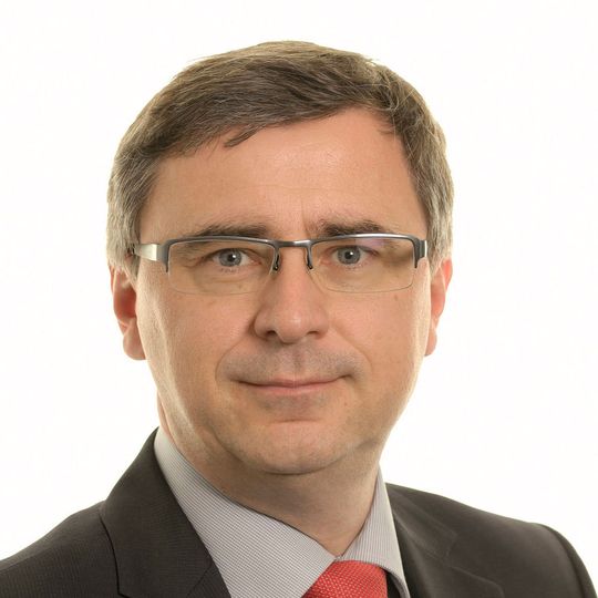 Oliver Friz übernimmt die Nachfolge von John Emholz als CEO von Messer Cutting Systems Europe. Oliver Friz übernimmt die Nachfolge von John Emholz als CEO von Messer Cutting Systems Europe.