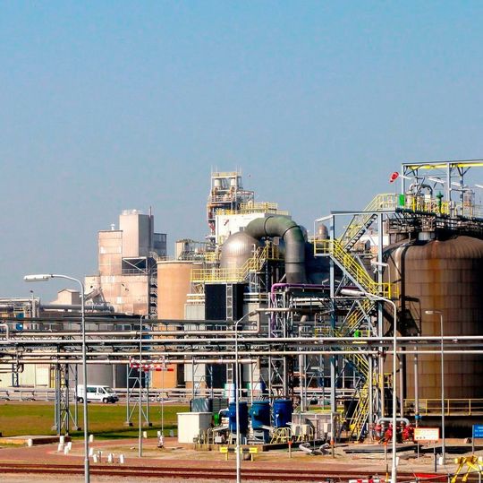 Stamicarbon and Hubei Sanning Chemical Industrial have signed contracts for the licensing of technology and the delivery of proprietary equipment for a grass root urea plant with a capacity of 2,334 mtpd. (sample image) Stamicarbon and Hubei Sanning Chemical Industrial have signed contracts for the licensing of technology and the delivery of proprietary equipment for a grass root urea plant with a capacity of 2,334 mtpd. (sample image)