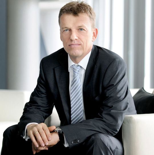 Jürgen Nowicki ist der Sprecher der VDMA Arbeitsgemeinschaft Großanlagenbau Jürgen Nowicki ist der Sprecher der VDMA Arbeitsgemeinschaft Großanlagenbau