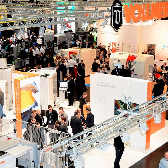The audience of Grindtec 2018 was even more international than two years ago: From a total of 66 countries, the proportion of foreign guests coming to Augsburg rose from 29 to 38%. The audience of Grindtec 2018 was even more international than two years ago: From a total of 66 countries, the proportion of foreign guests coming to Augsburg rose from 29 to 38%.