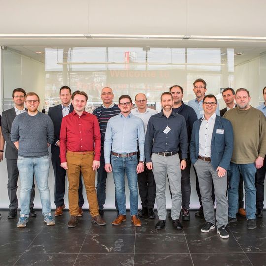 Die Arbeitsgruppe Euromap 84 arbeitet derzeit an einer Spezifikation, wie auf der Basis des offenen Standards OPC UA Extrusionslinien und MES-Systeme miteinander kommunizieren werden. Die Arbeitsgruppe Euromap 84 arbeitet derzeit an einer Spezifikation, wie auf der Basis des offenen Standards OPC UA Extrusionslinien und MES-Systeme miteinander kommunizieren werden.