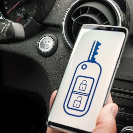 Virtueller Schlüssel: Eine App gewährt zukünftig Zugriff auf das Auto. Virtueller Schlüssel: Eine App gewährt zukünftig Zugriff auf das Auto.