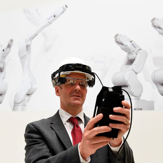 Augmented Reality wird wieder ein Thema auf der Hannover Messe sein. Augmented Reality wird wieder ein Thema auf der Hannover Messe sein.