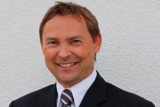 Andreas Sczepansky, QA Systems: „Für uns ist die DConf Mittel und Weg, selber über den Tellerrand unserer Programmiersprachen hinauszuschauen und unseren Partnern einen solchen Blick zu ermöglichen.“ Andreas Sczepansky, QA Systems: „Für uns ist die DConf Mittel und Weg, selber über den Tellerrand unserer Programmiersprachen hinauszuschauen und unseren Partnern einen solchen Blick zu ermöglichen.“