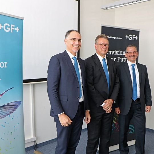 Antonio Faccio, Geschäftsführer Europa und Südamerika GF Machining Solutions, Pascal Boillat, President GF Machining Solutions und Christian Jung, Geschäftsführer der GF Machining Solutions GmbH. Antonio Faccio, Geschäftsführer Europa und Südamerika GF Machining Solutions, Pascal Boillat, President GF Machining Solutions und Christian Jung, Geschäftsführer der GF Machining Solutions GmbH.