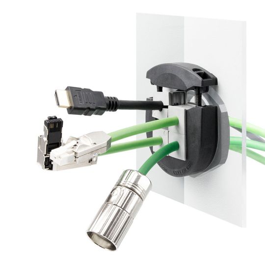 KVT-ER steht für Kabel Verschraubung teilbar, extrem robust. KVT-ER steht für Kabel Verschraubung teilbar, extrem robust.