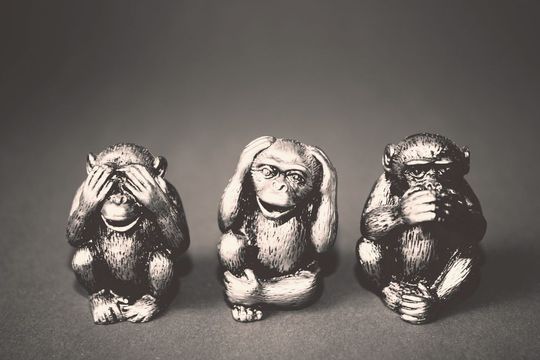 Ob 3-Minuten-Regel oder Trikolon: So spielen Sie mit der Zahl 3 in Ihrer Rede oder Präsentation. Ob 3-Minuten-Regel oder Trikolon: So spielen Sie mit der Zahl 3 in Ihrer Rede oder Präsentation.