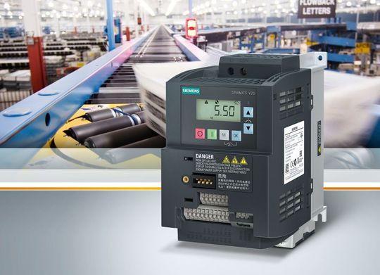 Siemens erweitert das Portfolio der Frequenzumrichter für Standardanwendungen Sinamics V20 um die Baugröße FSAC. Siemens erweitert das Portfolio der Frequenzumrichter für Standardanwendungen Sinamics V20 um die Baugröße FSAC.