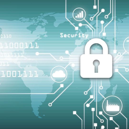 Aufgrund der verstärkten Cyberangriffe messen die Betreiber kritischer Infrastrukturen der IT-Sicherheit eine stetig steigende Bedeutung zu. Aufgrund der verstärkten Cyberangriffe messen die Betreiber kritischer Infrastrukturen der IT-Sicherheit eine stetig steigende Bedeutung zu.