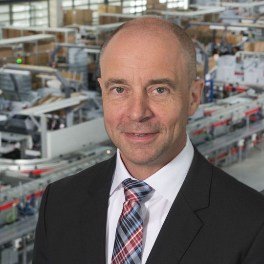 Tipp vom Experten: Alexander Gerfer, CTO Würth Elektronik eiSos Gruppe, rät zu cleverer Kondensatorauswahl und partnerschaftlicher Zusammenarbeit Tipp vom Experten: Alexander Gerfer, CTO Würth Elektronik eiSos Gruppe, rät zu cleverer Kondensatorauswahl und partnerschaftlicher Zusammenarbeit