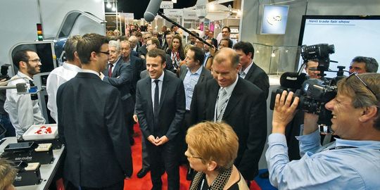 Prominenter Besuch: 2016 hat der jetzige französische Präsident Emmanuel Macron die Micronora besucht. Prominenter Besuch: 2016 hat der jetzige französische Präsident Emmanuel Macron die Micronora besucht.