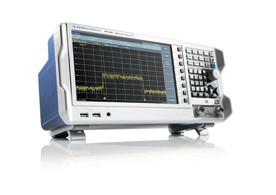 Das Spektrumanalysator-Einsteigermodell R&S FPC von Rohde & Schwarz vereint drei HF-Messgeräte. Das Spektrumanalysator-Einsteigermodell R&S FPC von Rohde & Schwarz vereint drei HF-Messgeräte.