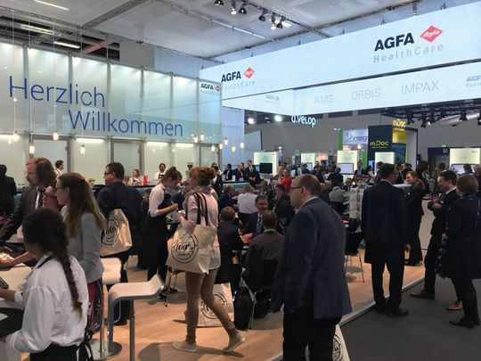 Großer Andrang herrschte nicht nur auf der ConhIT 2018 im Allgemeinen, sondern auch auf dem Stand von Agfa Healthcare im Speziellen. Großer Andrang herrschte nicht nur auf der ConhIT 2018 im Allgemeinen, sondern auch auf dem Stand von Agfa Healthcare im Speziellen.