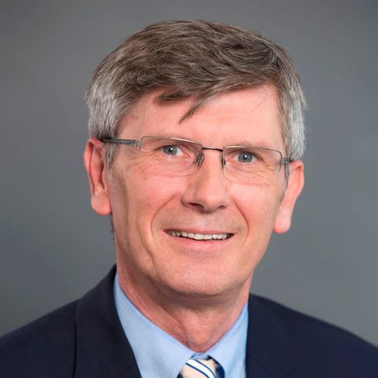 Der seit langem im Unternehmen tätige Maschinenbau-Ingenieur Ulrich Hintermeier ist seit Anfang des Jahres neuer Geschäftsführer von Columbus McKinnon Engineered Products in Kissing. Der seit langem im Unternehmen tätige Maschinenbau-Ingenieur Ulrich Hintermeier ist seit Anfang des Jahres neuer Geschäftsführer von Columbus McKinnon Engineered Products in Kissing.