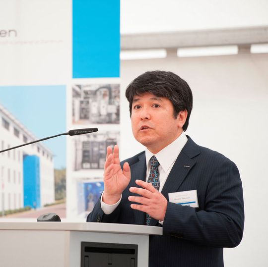 Dr. Masami Takenaka, Managing Executive Clean Energy Team, Asahi Kasei Europe, at the inauguration ceremony of the hydrogen demonstration project. Dr. Masami Takenaka, Managing Executive Clean Energy Team, Asahi Kasei Europe, at the inauguration ceremony of the hydrogen demonstration project.