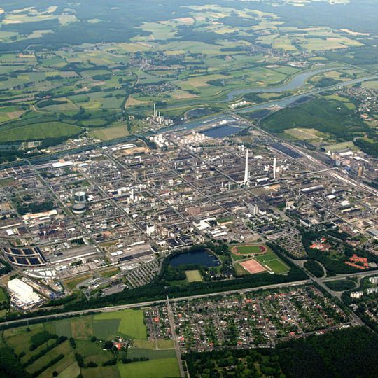 Die Anlage wird auf das bestehende Pipeline-Netzwerk zwischen den Phenol & Aceton-Werken von Ineos in Gladbeck und vom Evonik-Standort im Chemiepark Marl zurückgreifen. Die Anlage wird auf das bestehende Pipeline-Netzwerk zwischen den Phenol & Aceton-Werken von Ineos in Gladbeck und vom Evonik-Standort im Chemiepark Marl zurückgreifen.