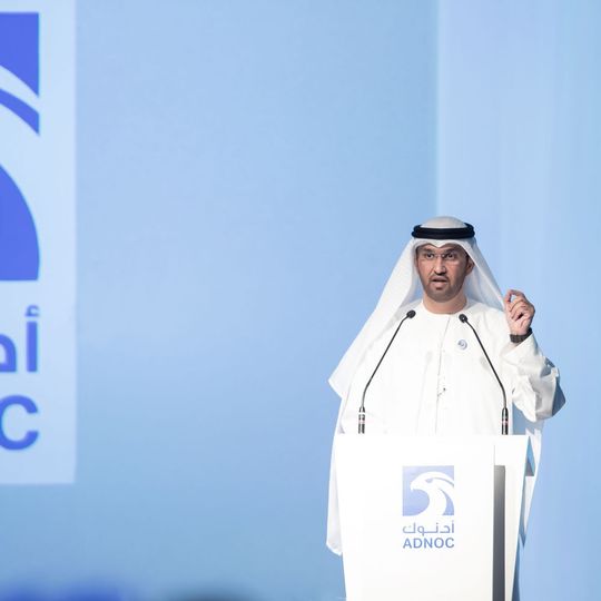 Sultan Ahmed Al Jaber, Staatsminister der Vereinigten Arabischen Emirate, verkündete den Investitionsplan beim Adnoc Downstream Investment Forum Sultan Ahmed Al Jaber, Staatsminister der Vereinigten Arabischen Emirate, verkündete den Investitionsplan beim Adnoc Downstream Investment Forum