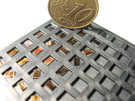Le projet ChipSope développera un microscope optique extrêmement petit et capable d’observer l’intérieur des cellules vivantes en temps réel. Le projet ChipSope développera un microscope optique extrêmement petit et capable d’observer l’intérieur des cellules vivantes en temps réel.