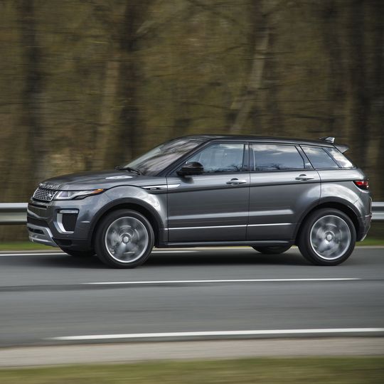 Der Range Rover Evoque hat laut Schwacke nach vier Jahren noch einen Restwert von 65,88 Prozent. Der Range Rover Evoque hat laut Schwacke nach vier Jahren noch einen Restwert von 65,88 Prozent.